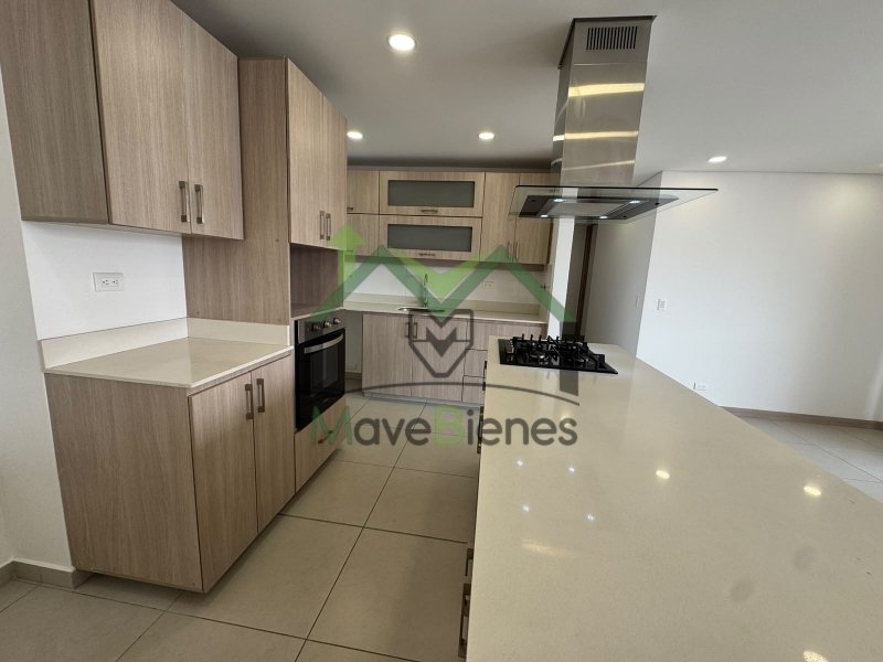 Apartamento en Arriendo en La Doctora
